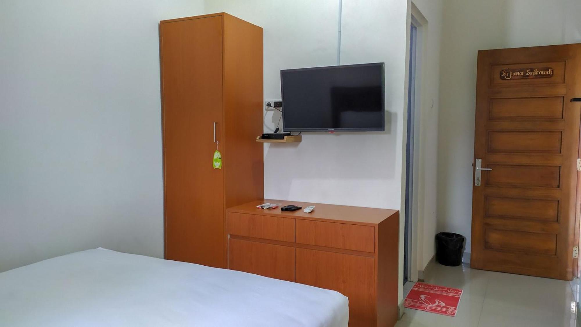 Omah Leren Mitra Reddoorz Near Gembiraloka Zoo Yogyakarta Hotel Buitenkant foto