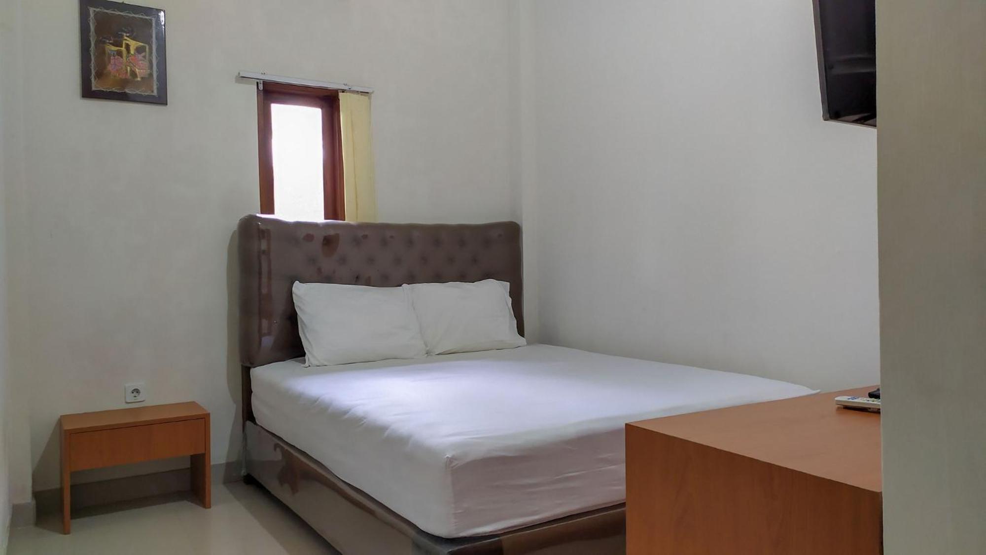 Omah Leren Mitra Reddoorz Near Gembiraloka Zoo Yogyakarta Hotel Buitenkant foto